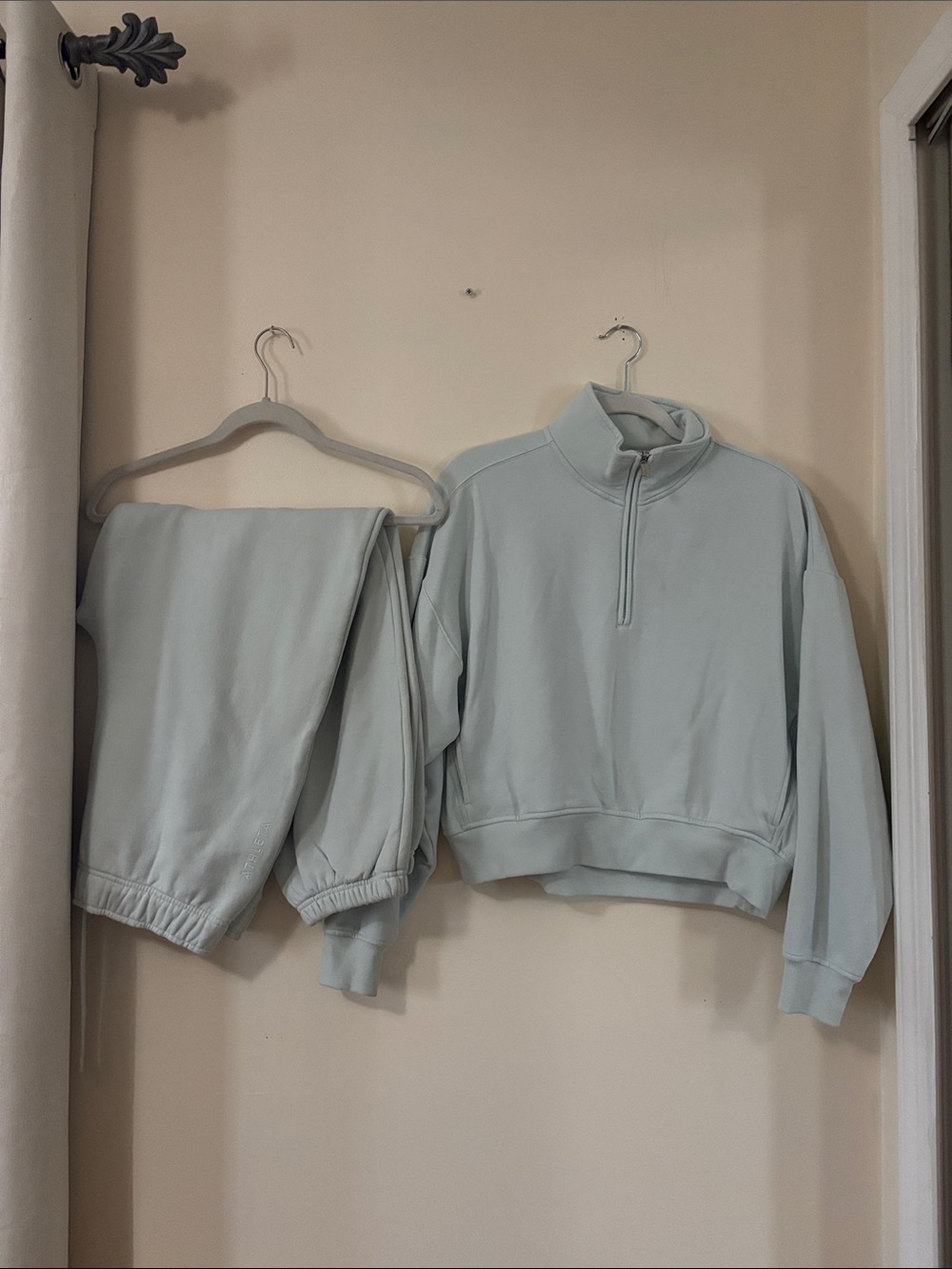 Athleta sweatsuit